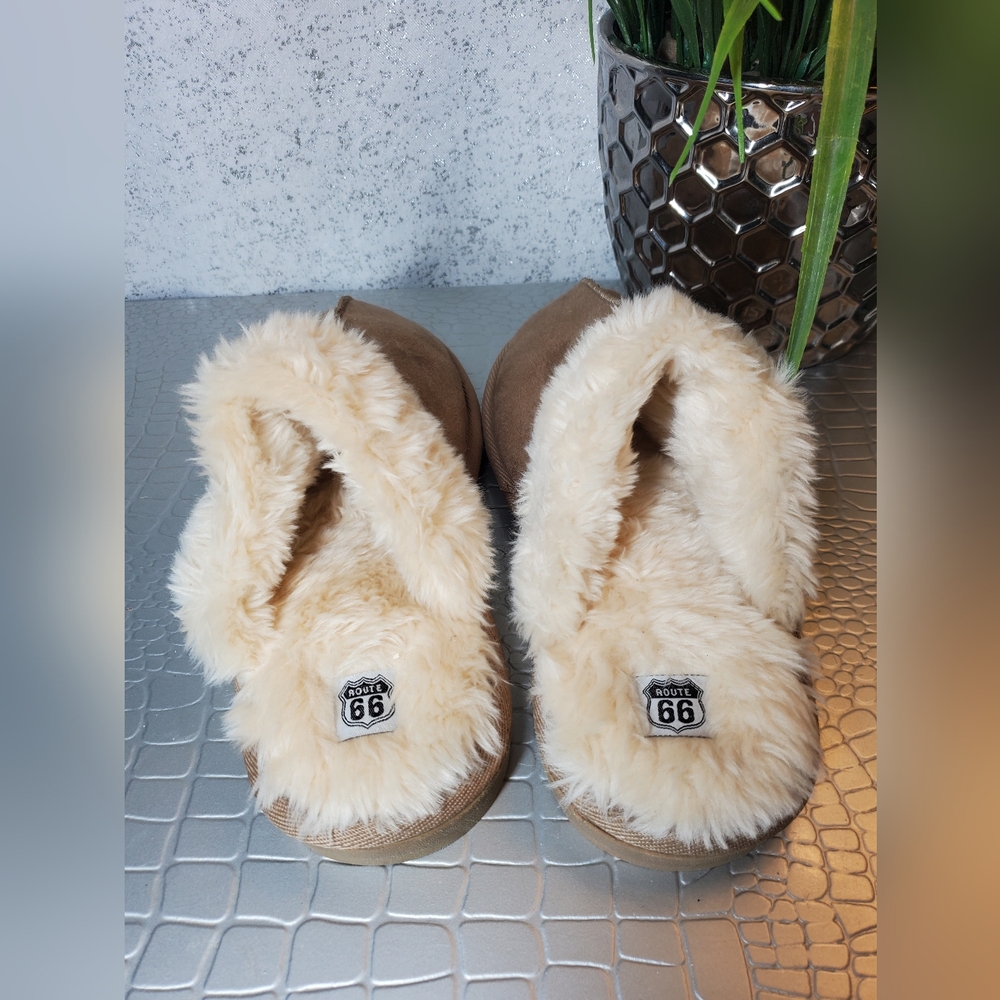 Route 66 NWOB Men's Suede Slippers with Faux Fur Lining Tan Size 7/8 - Picture 5 of 9